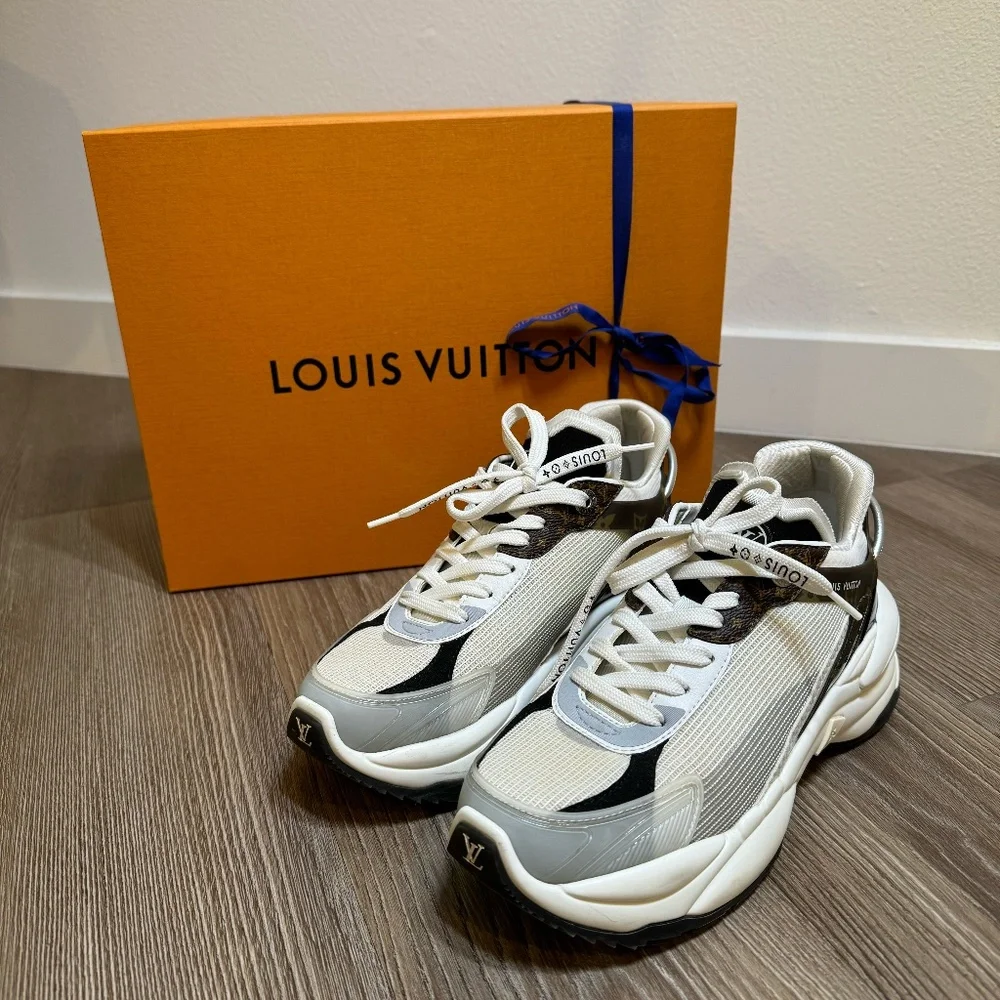 Louis Vuitton Run 55 Sneakers US 7 - Picture 1 of 5